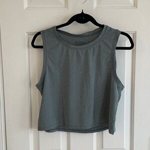 Fleo Dylan Muscle Crop